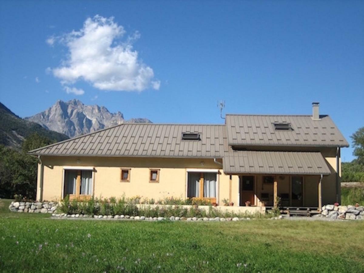 Chambres D'Hotes La Pierre D'Oran L'Argentiere-la-Bessee Luaran gambar